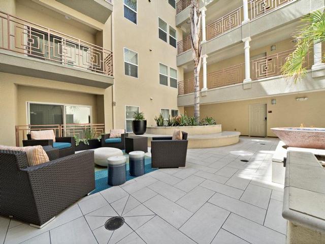 Avenue 5 Residential