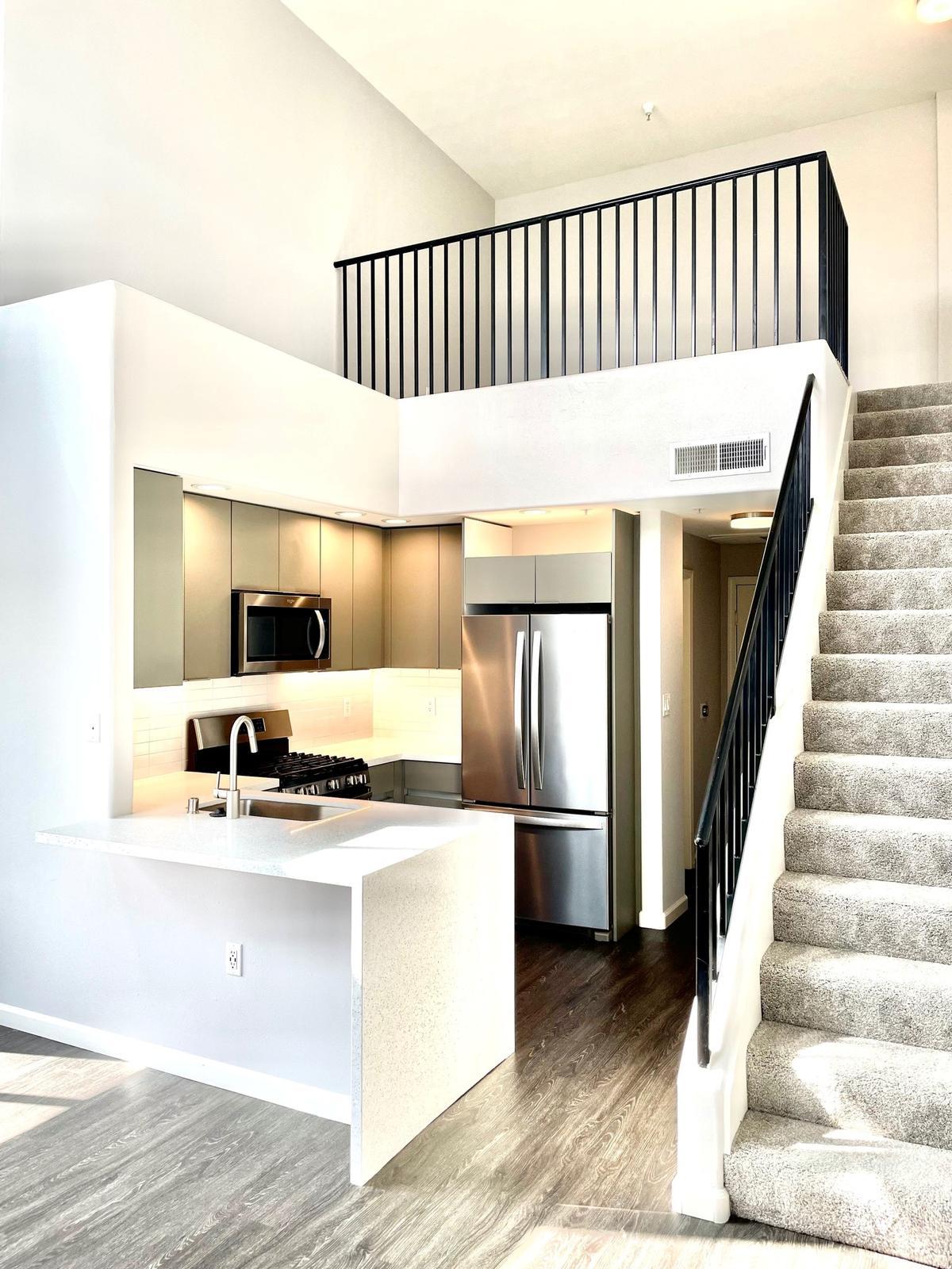 Avenue 5 Residential