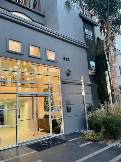 Avenue 5 Residential