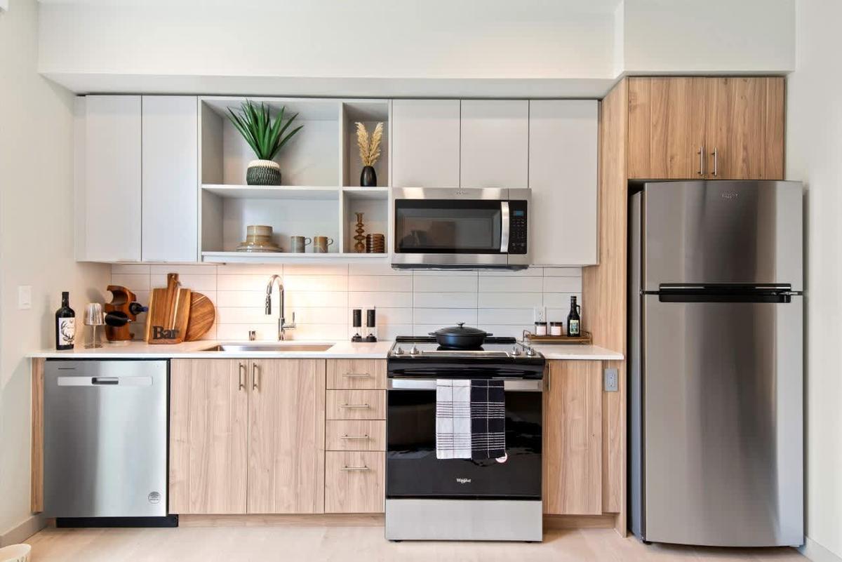 Avenue 5 Residential