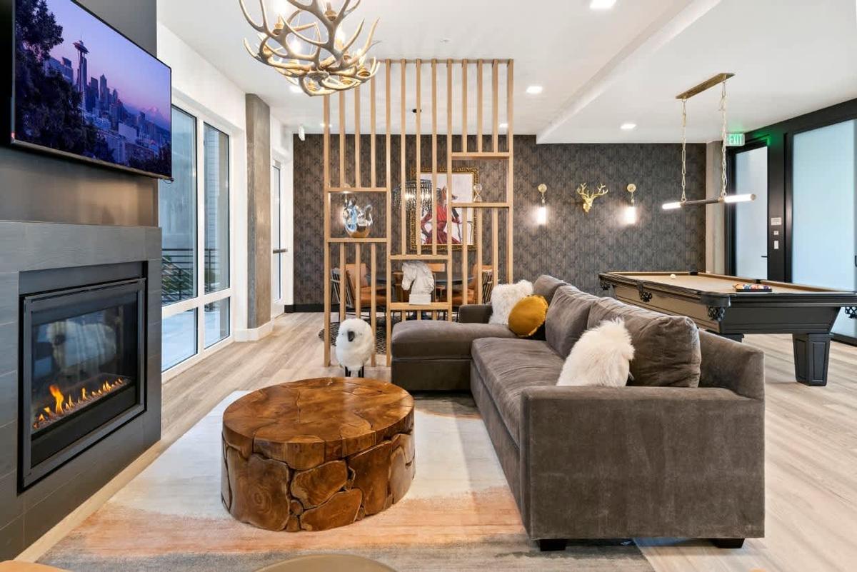 Avenue 5 Residential