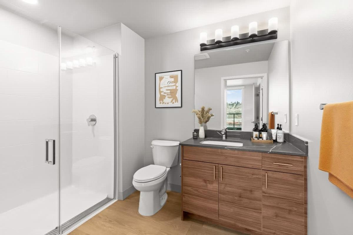 Avenue 5 Residential