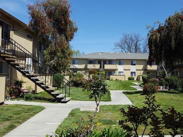 Property Tour Photo 6