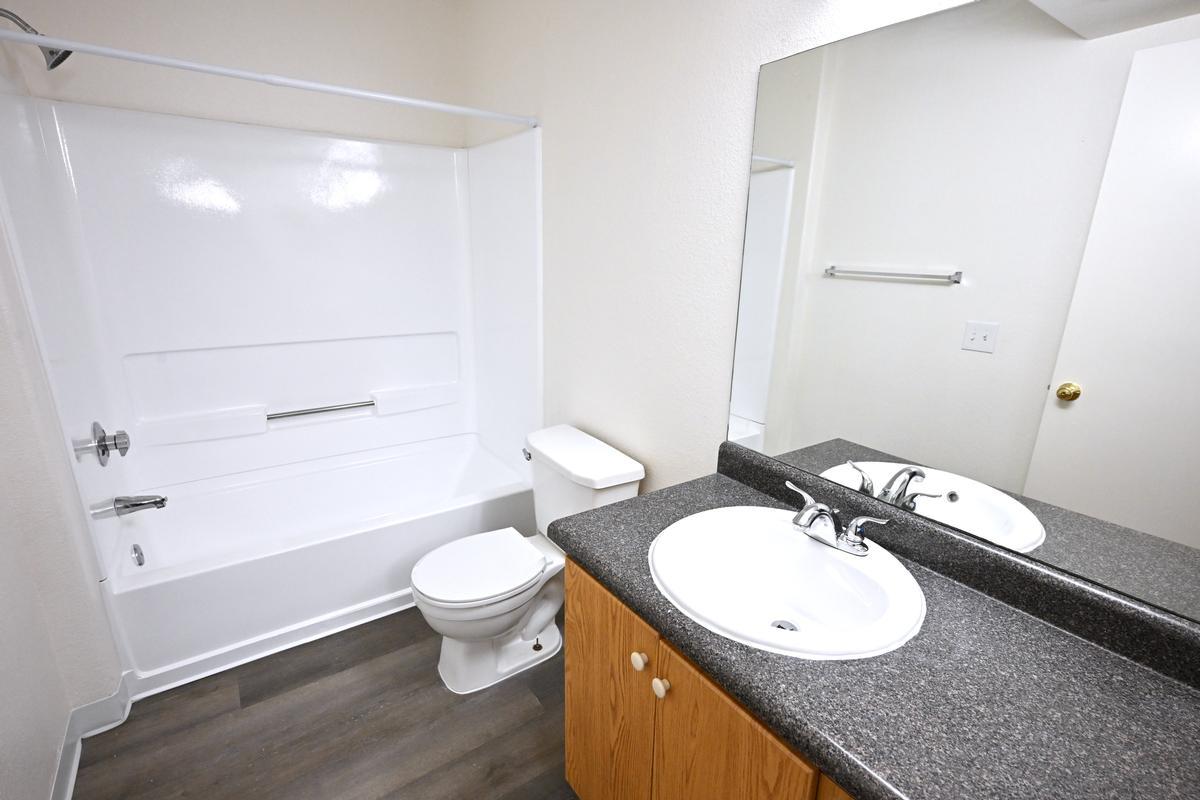 Orchard Estates - 1690887
