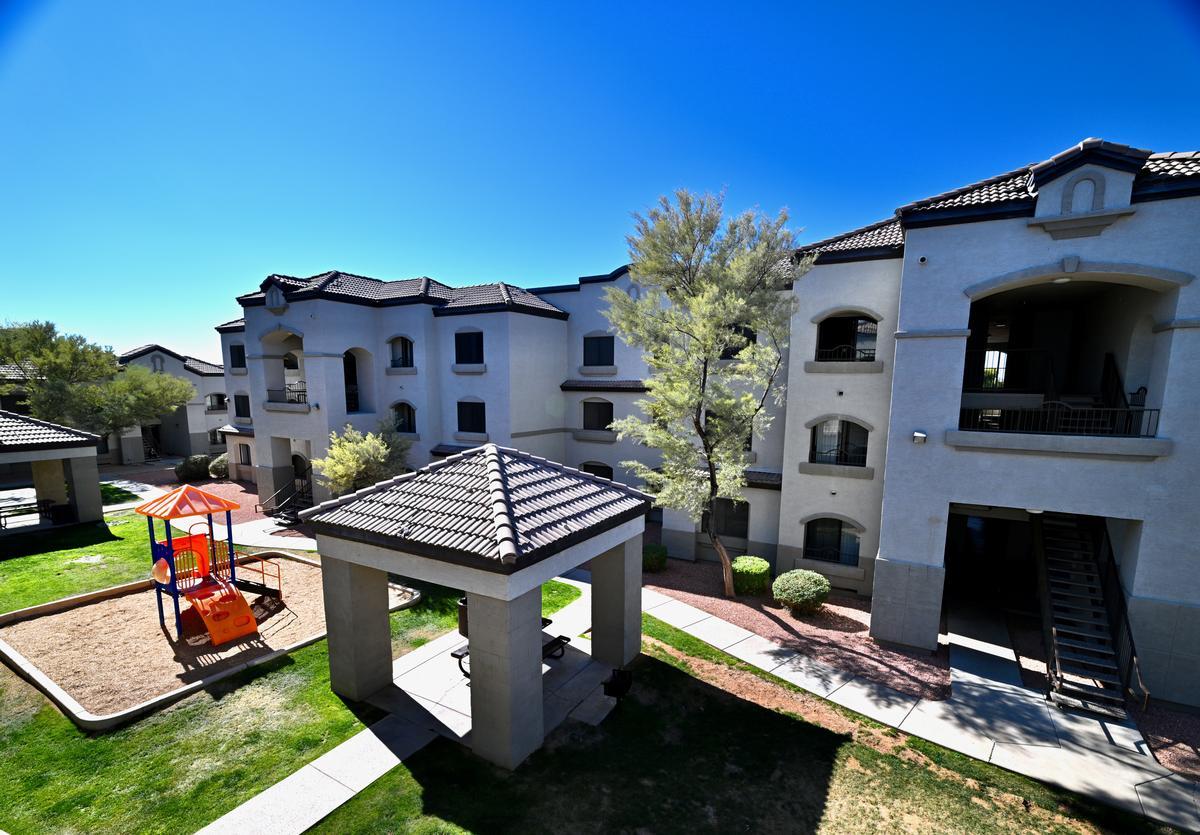 Orchard Estates - 1690908
