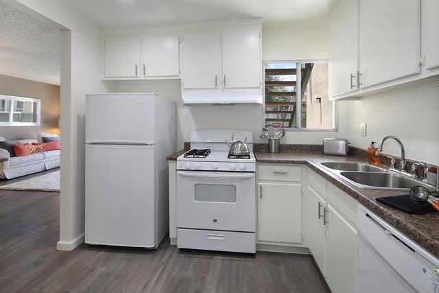 Avenue 5 Residential