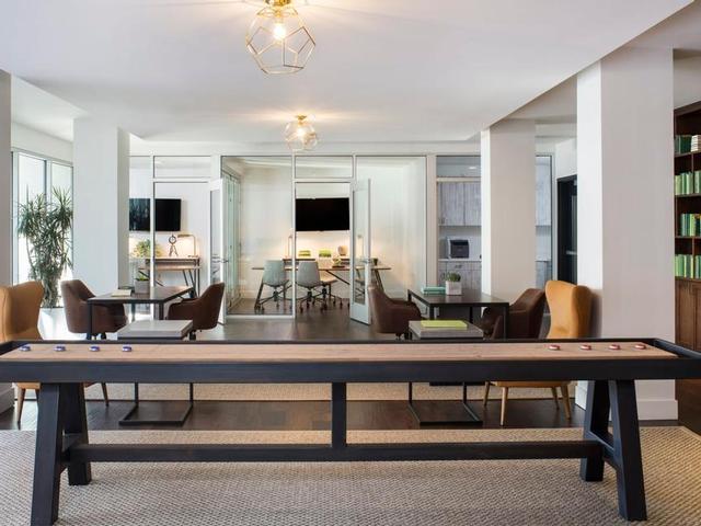 Avenue 5 Residential