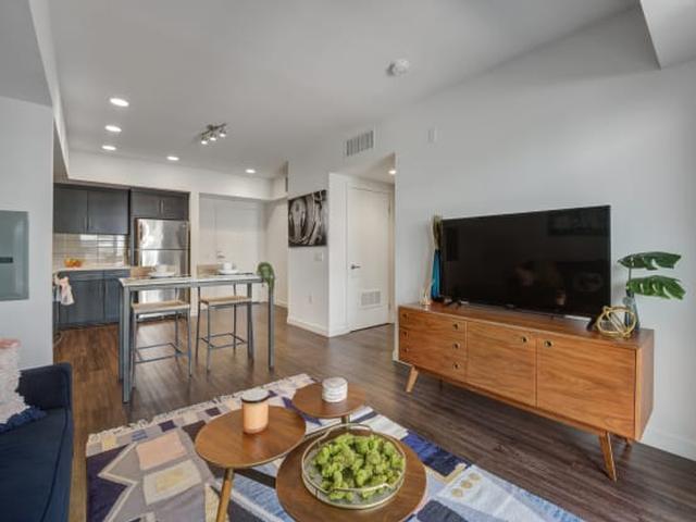 Avenue 5 Residential