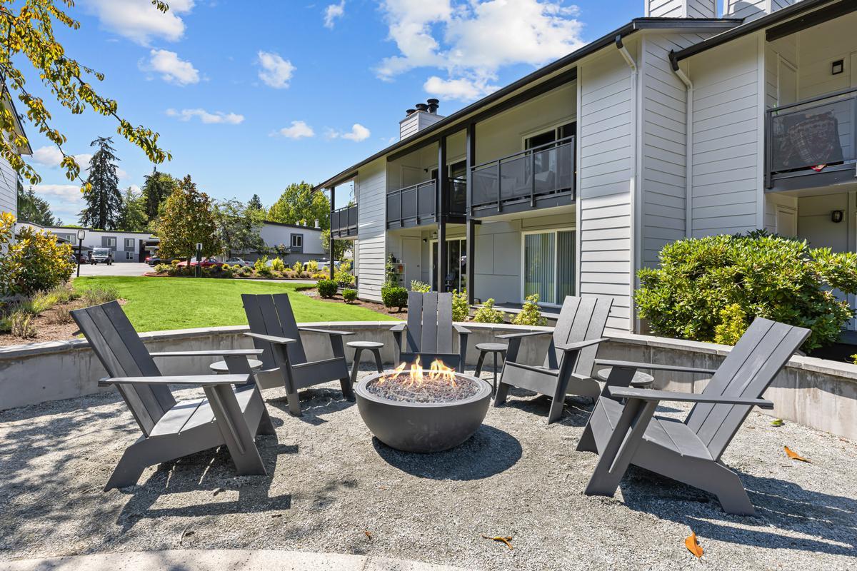 Avenue 5 Residential