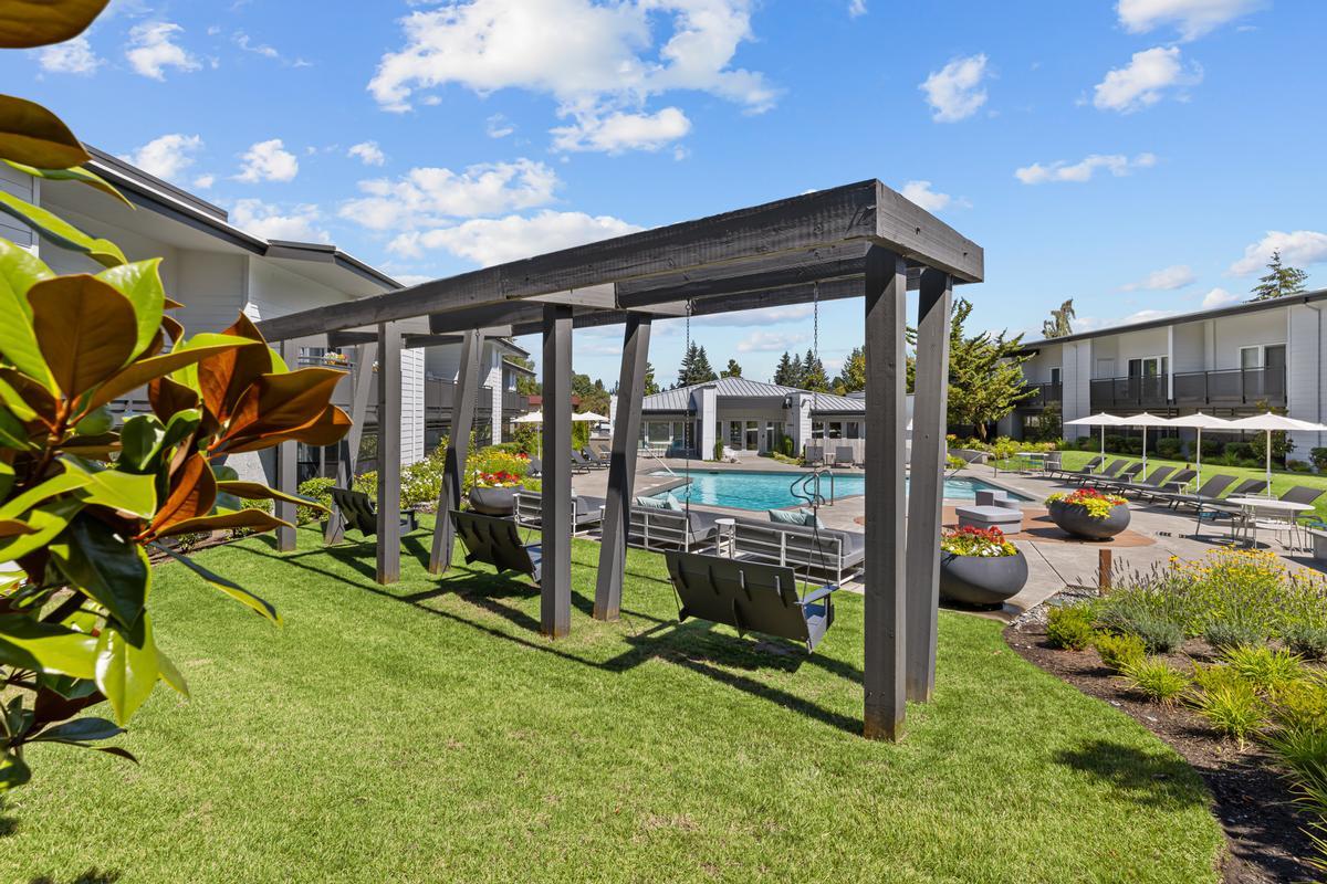 Avenue 5 Residential