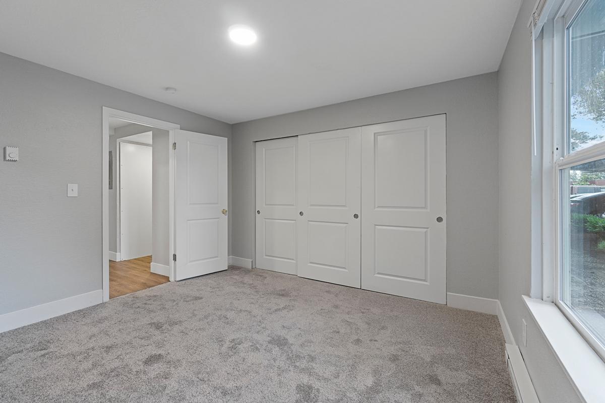 Avenue 5 Residential