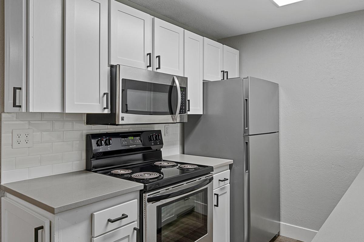 Avenue 5 Residential