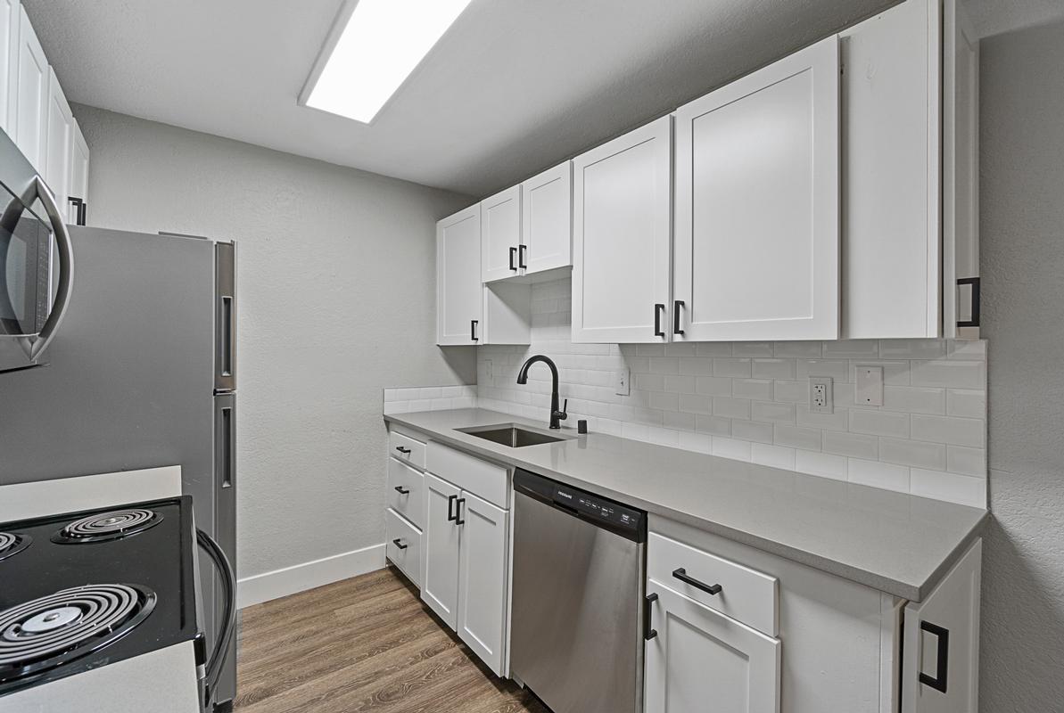 Avenue 5 Residential