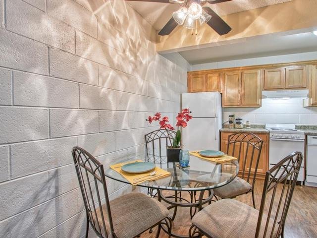 Property Tour Photo 27