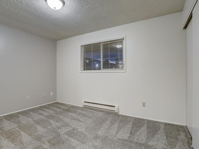 Property Tour Photo 30