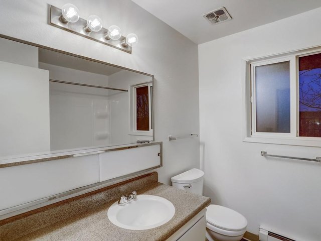 Property Tour Photo 28