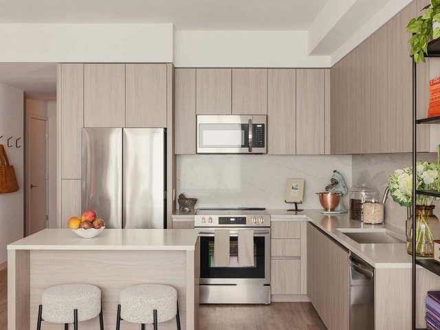 Property Tour Photo 8