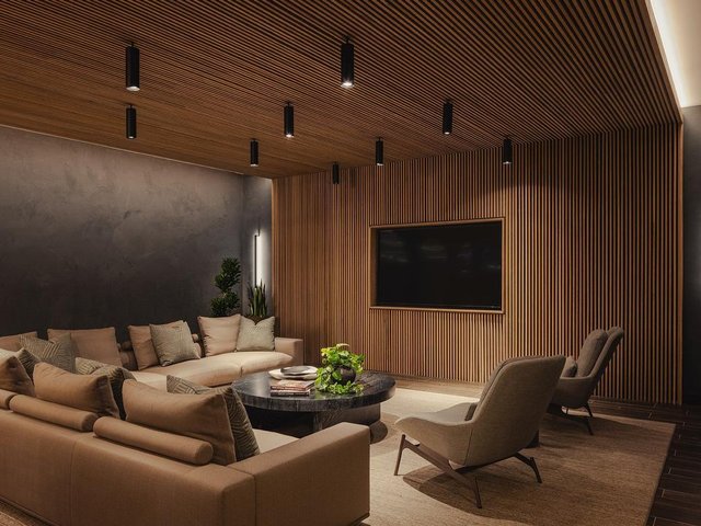 Property Tour Photo 16