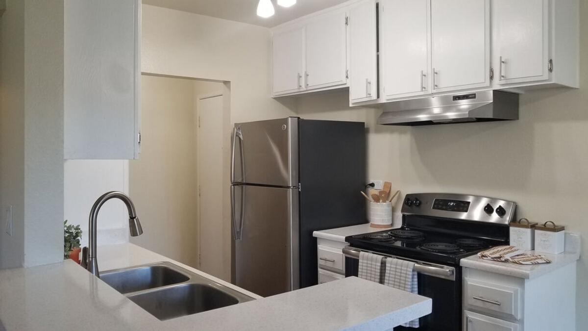 Avenue 5 Residential