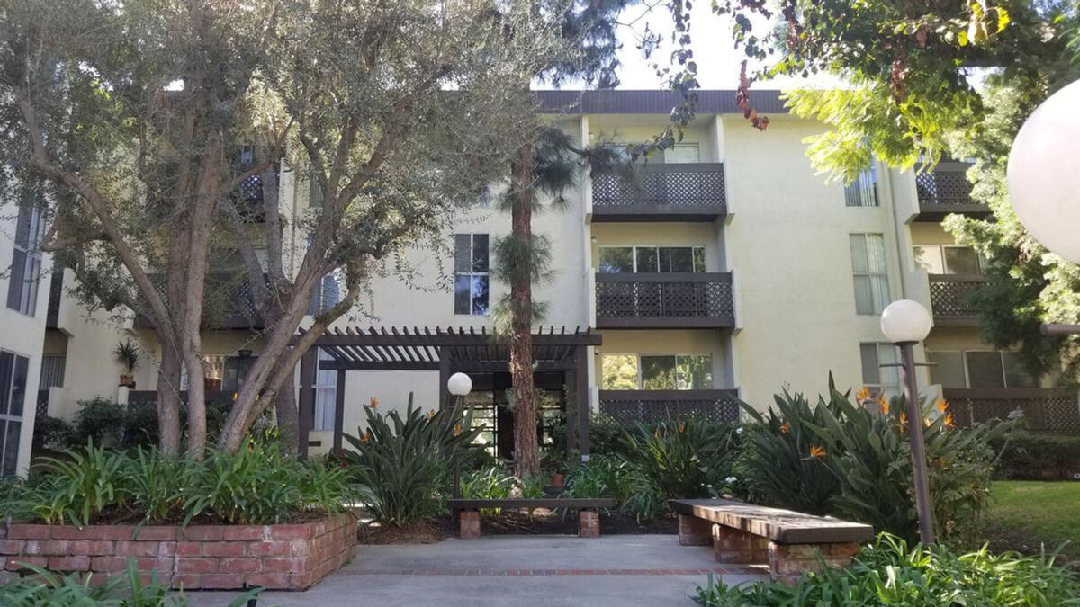 Avenue 5 Residential