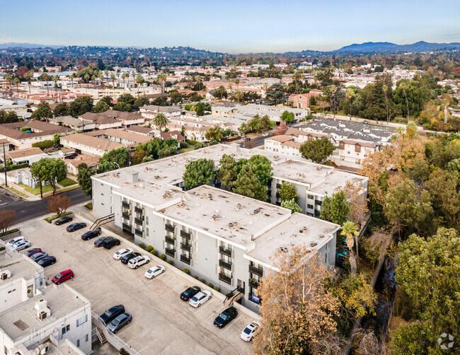 Avenue 5 Residential