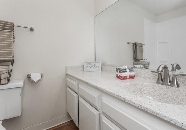 Avenue 5 Residential