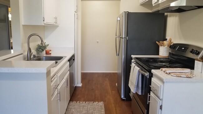 Avenue 5 Residential